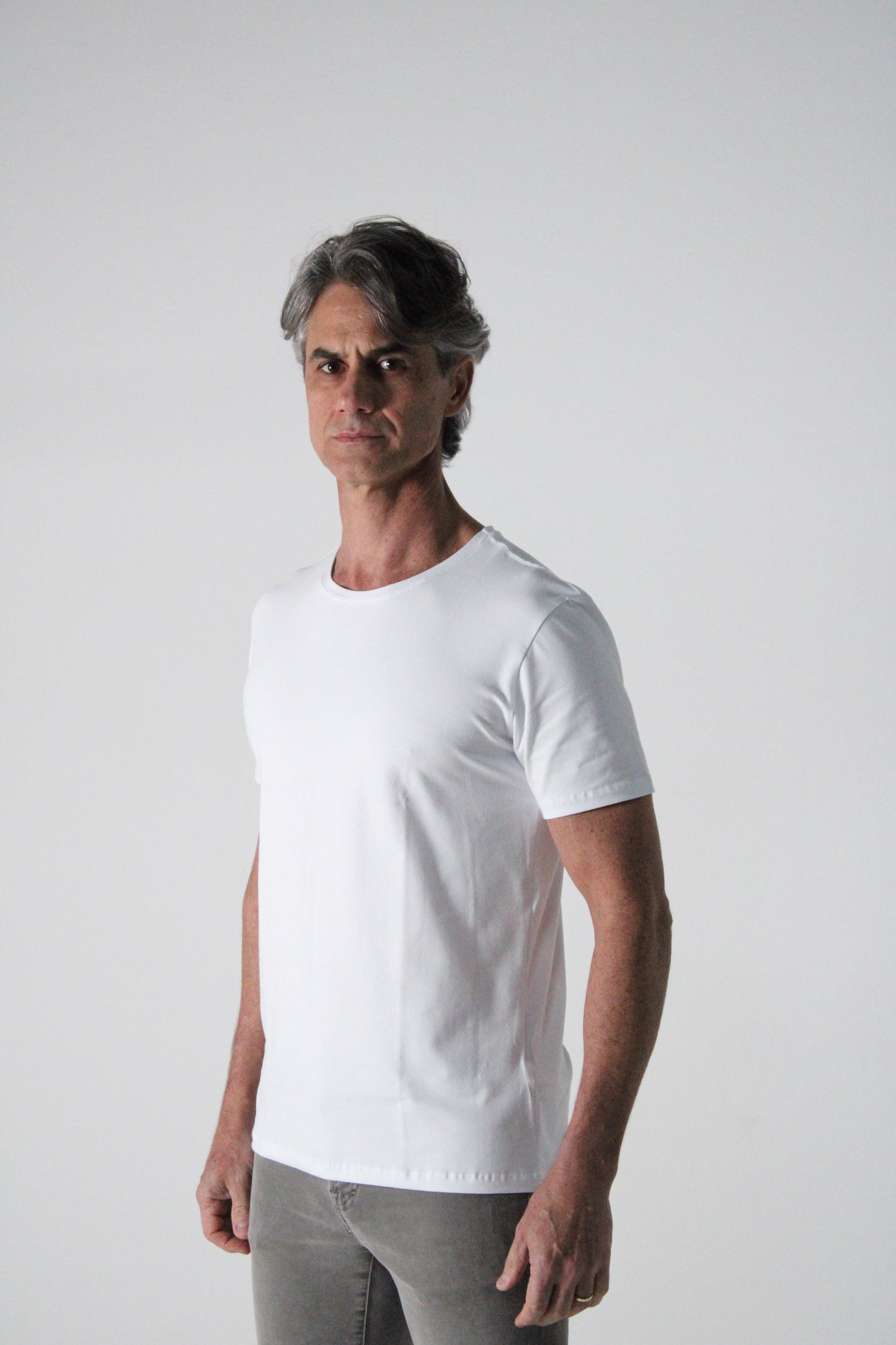 Camiseta Básica Premium de algodão egipcio Bazik